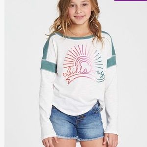 NWT Billabong Girls XS Graphic Top